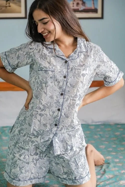 Sootisyahi 'Cozy At Jungle' Hand Printed Cotton Night Suit